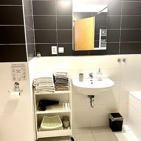 Apartment Maria - Free Parking Prag