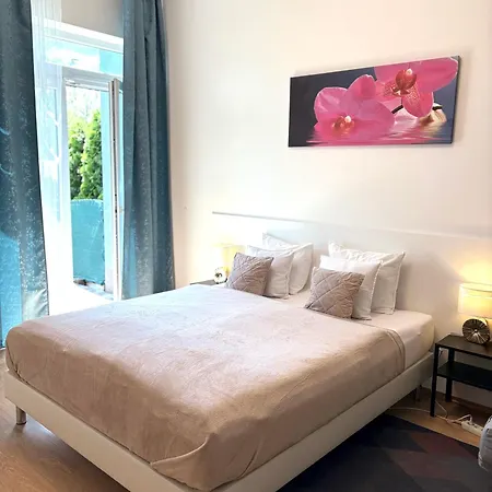Maria - Free Parking Apartment *