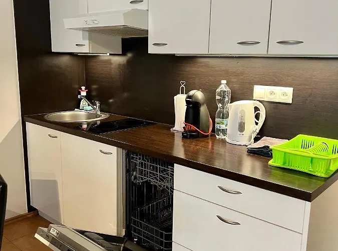 Maria - Free Parking Apartment